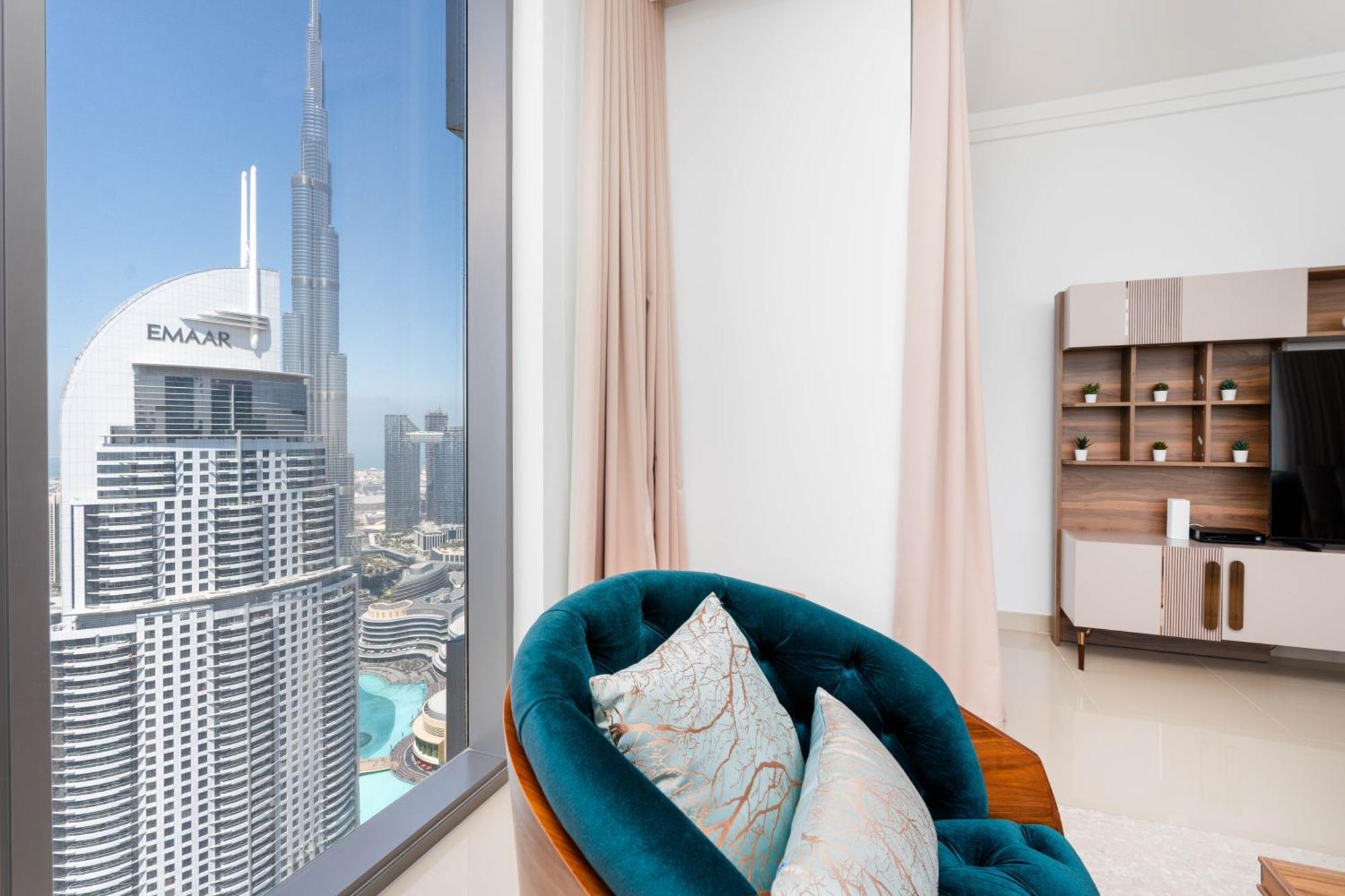 Lux Apt-Burj View Opp. Dxb Mall Dubái Exterior foto